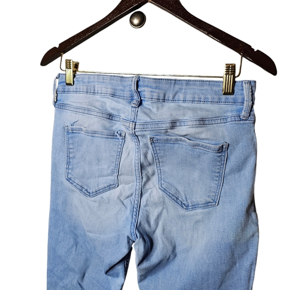 Old Navy Skinny Fit Denim Jean's. Perfect Condition! - Picture 6 of 6